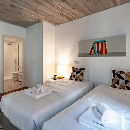 Portosoul Trindade Apartment